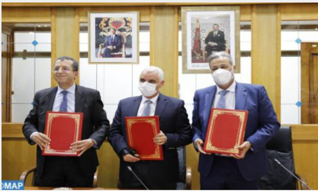 Signature à Rabat d'une convention de partenariat au profit du personnel de la Santé publique