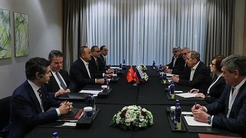 Guerre en Ukraine : Rencontre entre les ministres des AE russe et ukrainien en Turquie