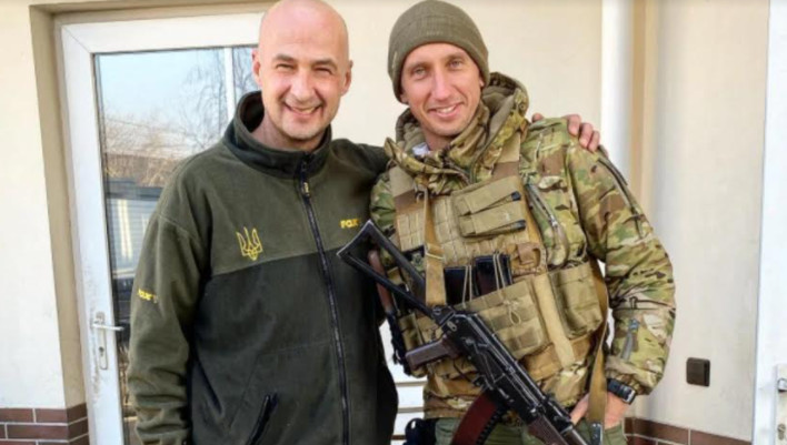 Invasion russe en Ukraine : Andreï Medvedev, ancien finaliste de Roland Garros, prend les armes pour défendre sa patrie Invasion russe en Ukraine : Andreï Medvedev, ancien finaliste de Roland Garros, prend les armes pour défendre sa patrie