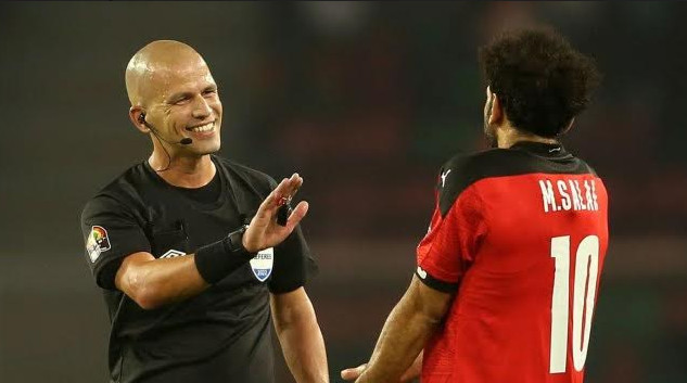 Barrages africains / Mondial 2022 : Les 10 arbitres en charge du sifflet Barrages africains / Mondial 2022 : Les 10 arbitres en charge du sifflet