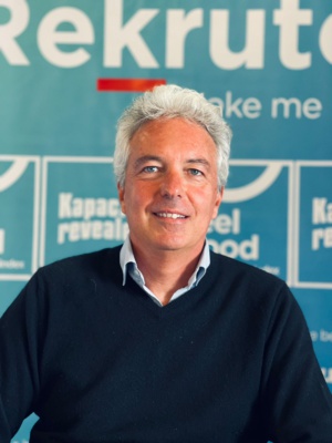 Double emploi : Entre option et obligation Double emploi : Entre option et obligation