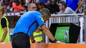 CAF : La VAR dès les quarts en compétitions interclubs (Ligue des champions et Coupe de la CAF) CAF : La VAR dès les quarts en compétitions interclubs (Ligue des champions et Coupe de la CAF)