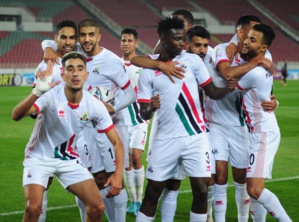 Les Militaires retrouvent le sourire. Ph. Nidal Les Militaires retrouvent le sourire. Ph. Nidal