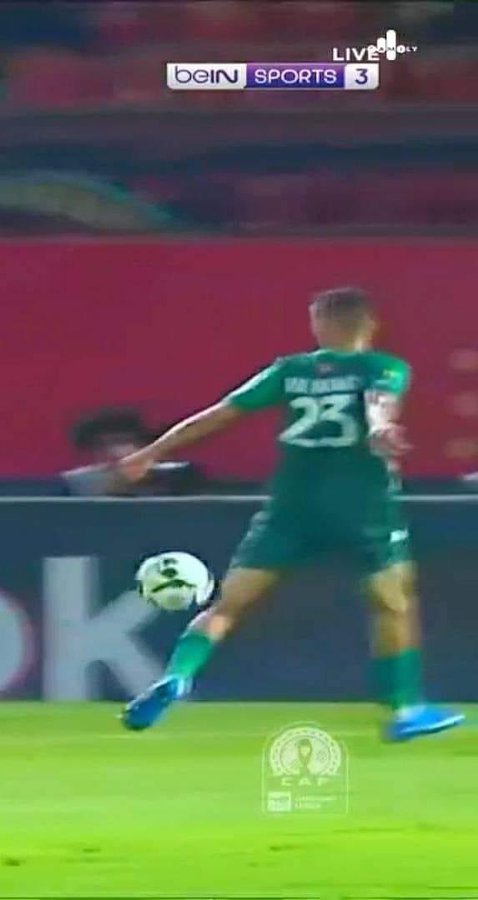 Le Raja victime de l’arbitrage face à El Ahly  : Le recours du Raja et les images de la ‘’honte’’ !