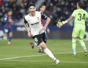 Carlos Soler  (Valencia CF) Carlos Soler  (Valencia CF)