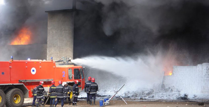 Casablanca: Maîtrise d'un incendie à proximité du "Douar Oulad Hraou" Casablanca: Maîtrise d'un incendie à proximité du "Douar Oulad Hraou"