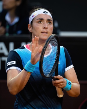 Tennis : La tenniswoman tunisienne Ons Jabour 6e mondiale Tennis : La tenniswoman tunisienne Ons Jabour 6e mondiale