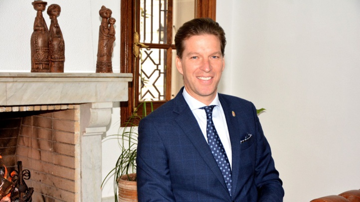 Son excellence l'ambassadeur de la Hongrie, notre invité par excellence. Ph. Nidal