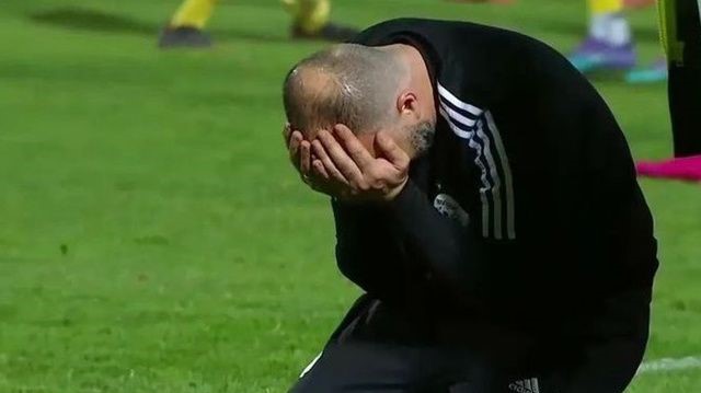 L’arbitre gambien Gassama retenu pour le Mondial : Don Quichotte Belmadi et ses ‘’guerriers’’ re-désavoués par la FIFA! L’arbitre gambien Gassama retenu pour le Mondial : Don Quichotte Belmadi et ses ‘’guerriers’’ re-désavoués par la FIFA!