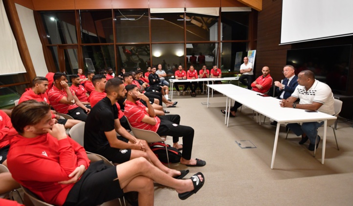 Concentration du Wydad d’avant la finale : Le président de la FRMF en visite de soutien  aux Wydadis