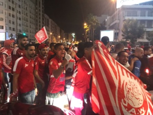 Après le sacre du WAC, scènes de liesse dans la capitale économique et d’autres villes Après le sacre du WAC, scènes de liesse dans la capitale économique et d’autres villes