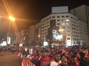 Après le sacre du WAC, scènes de liesse dans la capitale économique et d’autres villes Après le sacre du WAC, scènes de liesse dans la capitale économique et d’autres villes