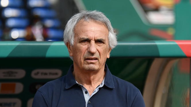 Equipe nationale : Un hashtag demandant le départ du coach Vahid fait la tendance sur twitter Equipe nationale : Un hashtag demandant le départ du coach Vahid fait la tendance sur twitter