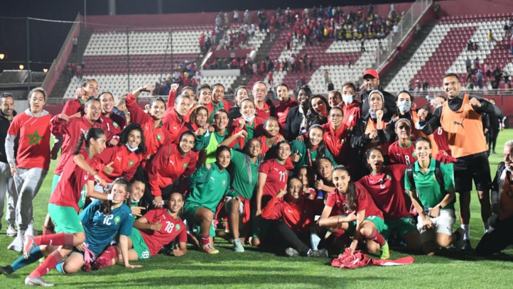 Mondial Féminin U17 : Le président de la FRMF en communion avec les Lioncelles après la qualification Mondial Féminin U17 : Le président de la FRMF en communion avec les Lioncelles après la qualification