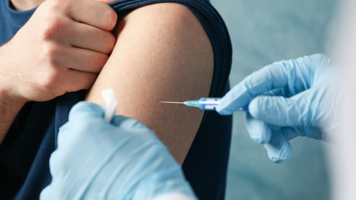 Compteur coronavirus : 1.076 nouveaux cas, plus de 6,47 millions de personnes ont reçu trois doses du vaccin