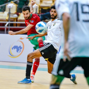 Futsal / Coupe Arabe 2022 : Le Maroc demi-finaliste après un match titanesque face au gardien de but libyen