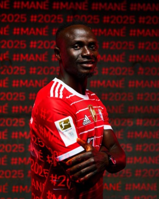 Sadio Mané : Le numéro 17 du Bayern contre 1, 650,000 € par mois ! Sadio Mané : Le numéro 17 du Bayern contre 1, 650,000 € par mois !