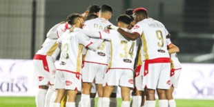 Botola Pro D1 "Inwi" (29è journée): Le Wydad sacré champion Botola Pro D1 "Inwi" (29è journée): Le Wydad sacré champion