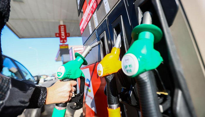 Prix des carburants : des députés proposent le plafonnement provisoire Prix des carburants : des députés proposent le plafonnement provisoire