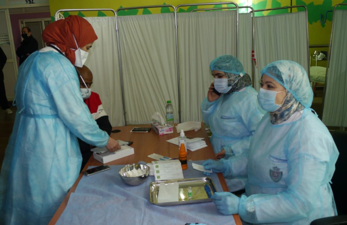 Compteur Coronavirus : Légère baisse des cas de contaminations, neuf décès en 24 heures Compteur Coronavirus : Légère baisse des cas de contaminations, neuf décès en 24 heures