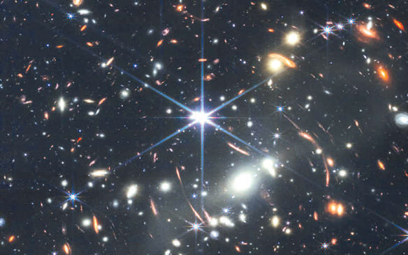 Conquête de l’espace : Le télescope James Webb livre l’image exclusive de l’Univers Conquête de l’espace : Le télescope James Webb livre l’image exclusive de l’Univers