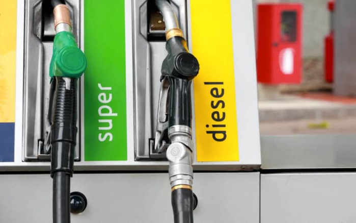 Carburants : la baisse des prix dépend des stocks des stations-services