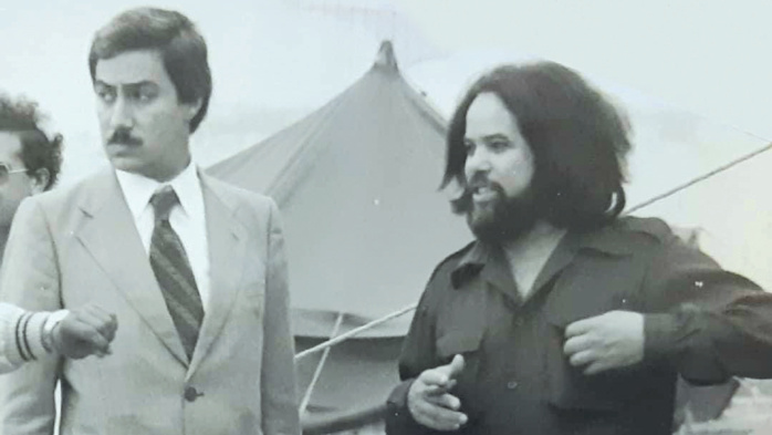 Ni ta mort, ni la nôtre, ne saura nous faire cesser de t’aimer. Ni ta mort, ni la nôtre, ne saura nous faire cesser de t’aimer.