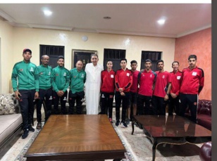 Cyclisme: L'Ambassadeur de SM le Roi au Nigeria reçoit l'équipe nationale Cyclisme: L'Ambassadeur de SM le Roi au Nigeria reçoit l'équipe nationale