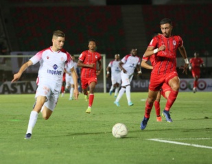 Demi-finale de la Coupe du Trône / WAC-FUS 0-0 (5-4 tab) : Le Wydad, vingt ans après, enfin finaliste ! Demi-finale de la Coupe du Trône / WAC-FUS 0-0 (5-4 tab) : Le Wydad, vingt ans après, enfin finaliste !