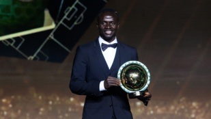CAF Awards-2022: Sadio Mané désigné joueur africain de l'année, comme en 2019 CAF Awards-2022: Sadio Mané désigné joueur africain de l'année, comme en 2019