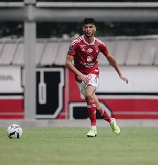 Ligue 1 : Un début prometteur d’Achraf Dari Ligue 1 : Un début prometteur d’Achraf Dari