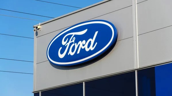 Ford supprime 3.000 postes pour soutenir le passage aux voitures électriques