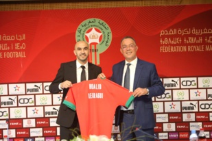 Walid Regragui, nouvel entraineur des Lions de l’Atlas jusqu’à 2026 : « Les joueurs doivent partager mon état d’esprit » Walid Regragui, nouvel entraineur des Lions de l’Atlas jusqu’à 2026 : « Les joueurs doivent partager mon état d’esprit »