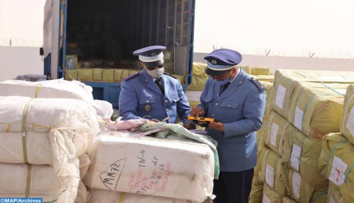 Salé / Contrebande : Saisie de vêtements prêt-à-porter Salé / Contrebande : Saisie de vêtements prêt-à-porter