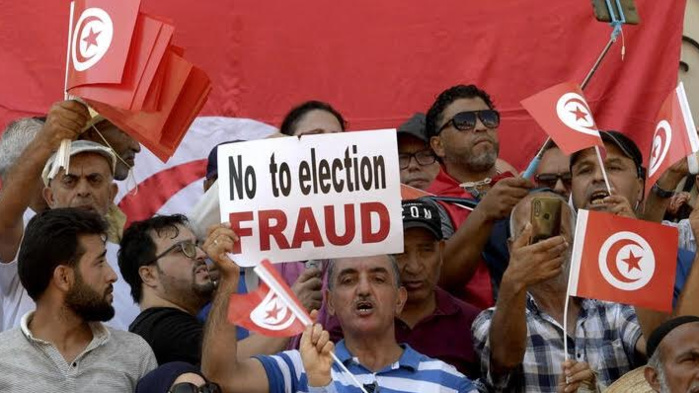 Tunisie : Une loi électorale "unilatérale et instable" inquiète les Tunisiens