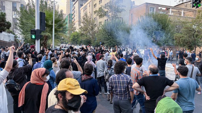 Iran : Washington sanctionne la police des mœurs après la mort d'une jeune femme