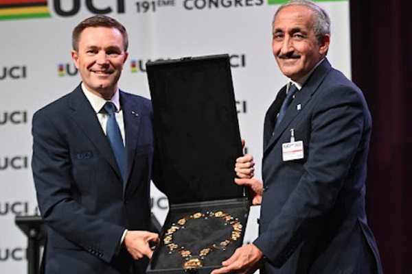 Cyclisme: l'UCI octroie "l'Ordre de Mérite" à Mohammed Belmahi Cyclisme: l'UCI octroie "l'Ordre de Mérite" à Mohammed Belmahi