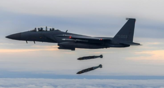 Course aux missiles : La Corée du Sud et les États-Unis tirent 4 missiles en Mer Jaune