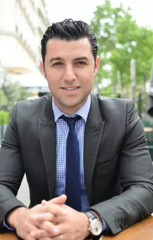 Interview avec Amine Khayatei Houssaini : Les pronostics sportifs pour renforcer l’appartenance à l’entreprise Interview avec Amine Khayatei Houssaini : Les pronostics sportifs pour renforcer l’appartenance à l’entreprise