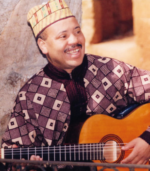 Musique : Bekkas pince ses cordes pour le Sénégal