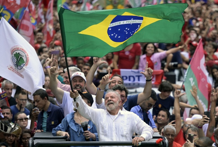 Brésil : Luiz Inácio Lula da Silva redevient président après sa victoire face à Bolsonaro Brésil : Luiz Inácio Lula da Silva redevient président après sa victoire face à Bolsonaro