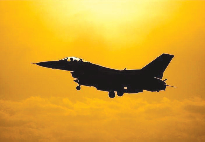 Chine-Taiwan : 44 avions et 4 navires de guerre chinois autour de l’île revendiquée par Pékin