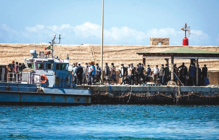 Migration : Appel pour le débarquement en Europe des personnes encore en mer