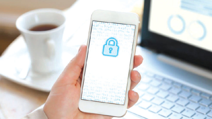 Juice jacking : Attention ! Vos données personnelles risquent le vol Juice jacking : Attention ! Vos données personnelles risquent le vol