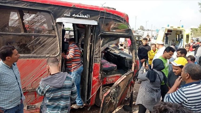 Égypte : 20 morts dans un accident de bus dans le delta du Nil Égypte : 20 morts dans un accident de bus dans le delta du Nil