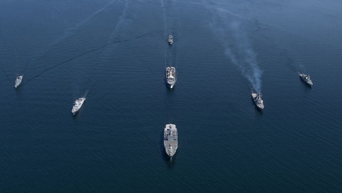 Tensions OTAN-Russie : Des navires de l'OTAN survolés par des chasseurs russes Tensions OTAN-Russie : Des navires de l'OTAN survolés par des chasseurs russes