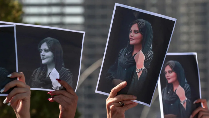 Iran : 3ème mois de manifestations et de répression Iran : 3ème mois de manifestations et de répression