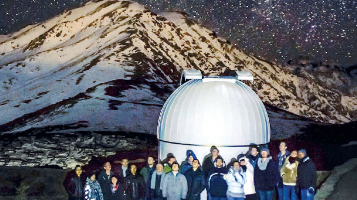 Quelques astronomes amateurs à l’honneur au Festival d’astronomie de Marrakech. Quelques astronomes amateurs à l’honneur au Festival d’astronomie de Marrakech.