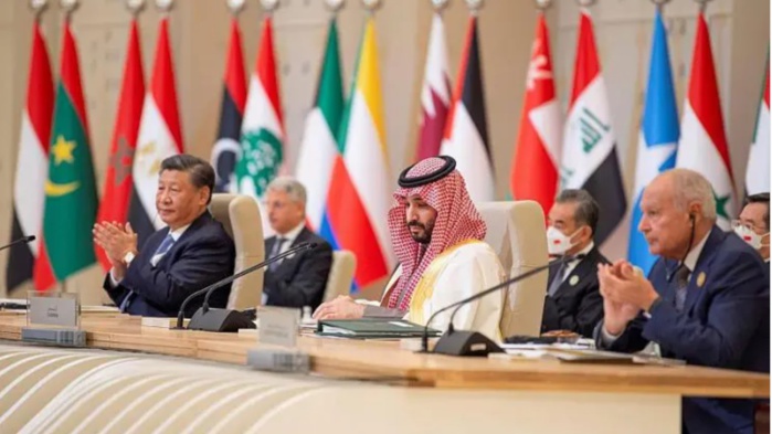 Chine-Monde arabe : Xi Jinping promet des liens renforcés avec le Golfe et scelle son amitié avec les États arabes
