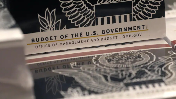 PHOTO : REUTERS / LEAH MILLIS PHOTO : REUTERS / LEAH MILLIS